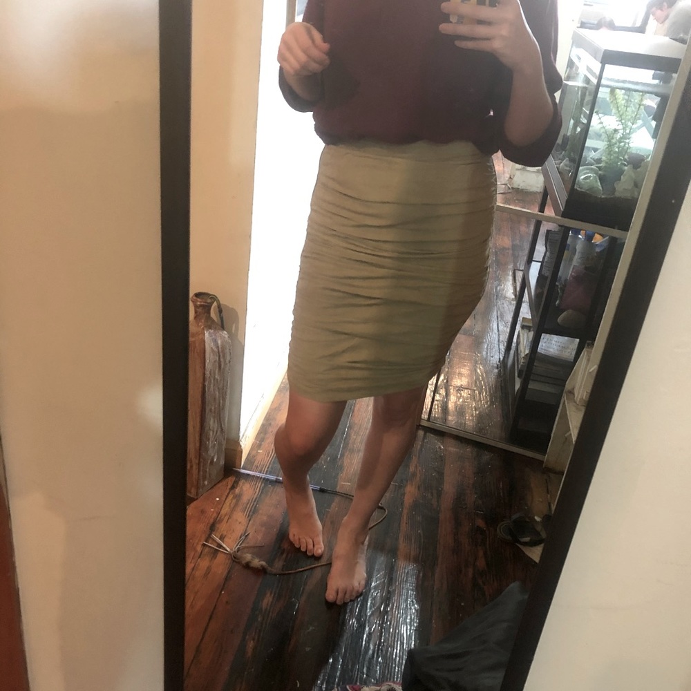 Gucci raunched suede skirt light camel size S